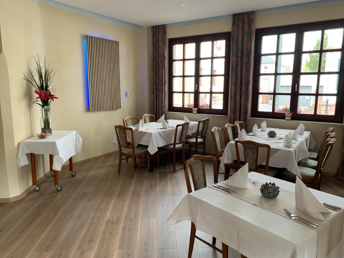Hotel Deutsches Haus Lampertheim Luaran gambar